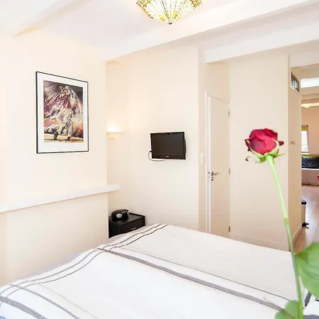 卡那里斯民宿 民宿