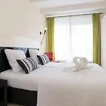 Canaliscious 홈스테이