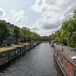 홈스테이 Canaliscious