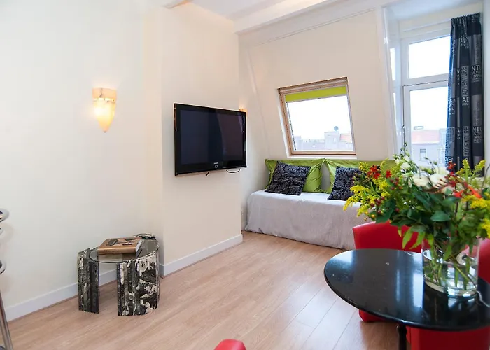 Canaliscious Проживание в семье *