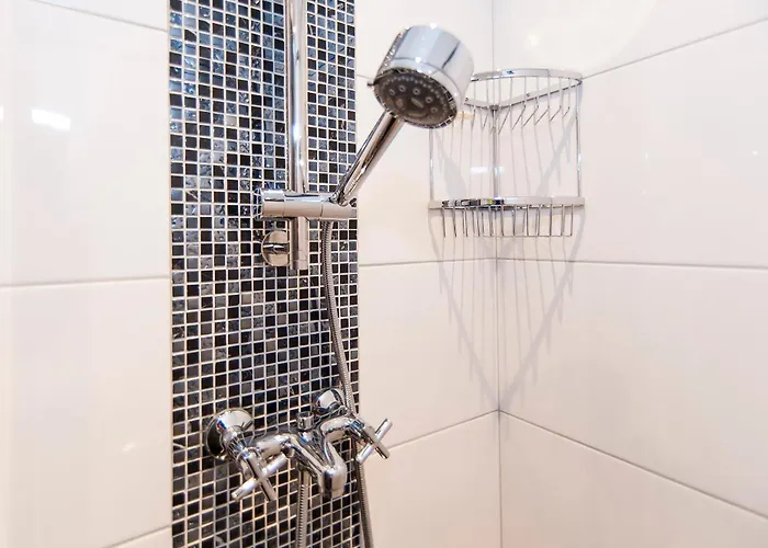 Canaliscious 홈스테이 *