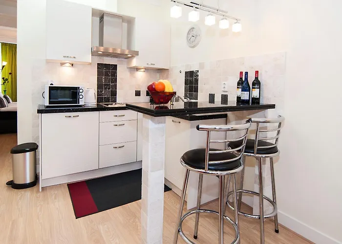 홈스테이 Canaliscious *