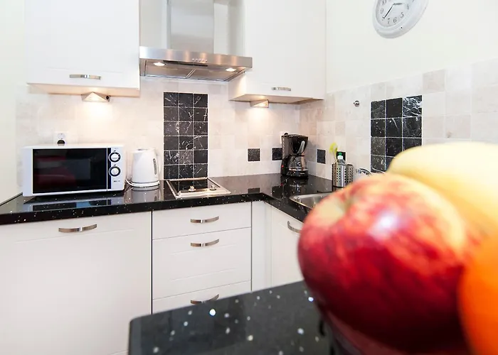 Canaliscious 홈스테이 *